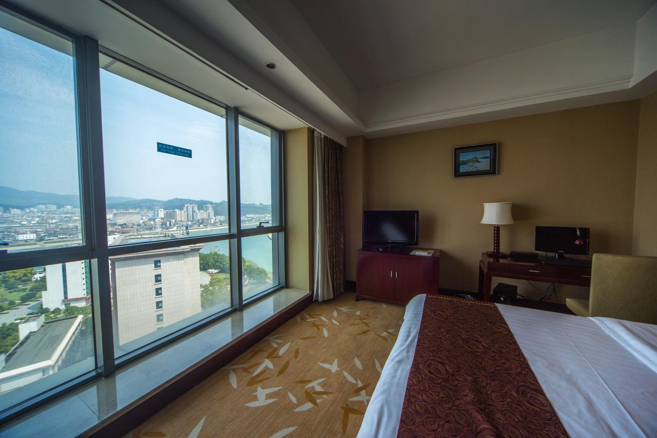 Da Cheng Shan Shui Hotel Жангжиаже Стая снимка