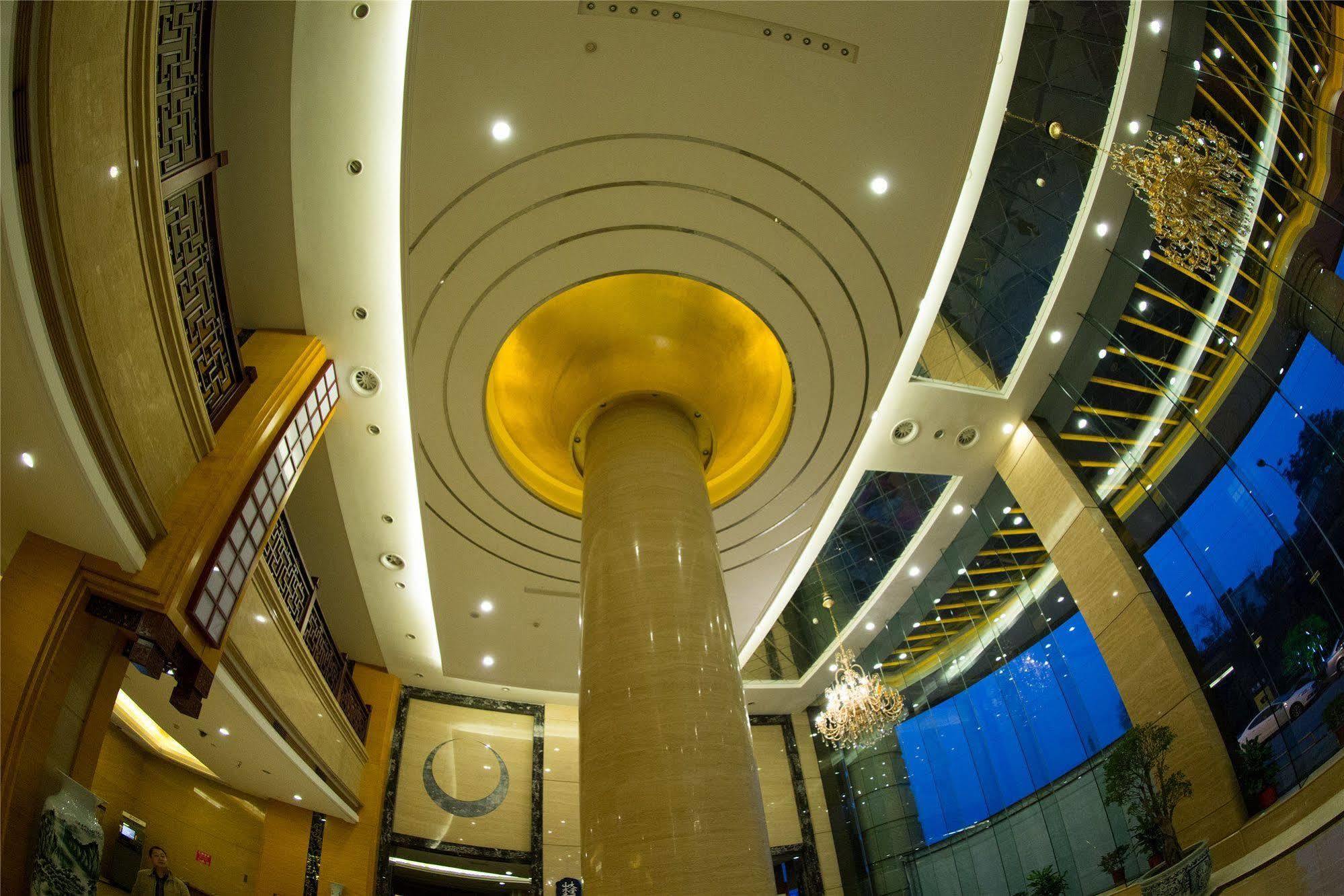 Da Cheng Shan Shui Hotel Жангжиаже Екстериор снимка