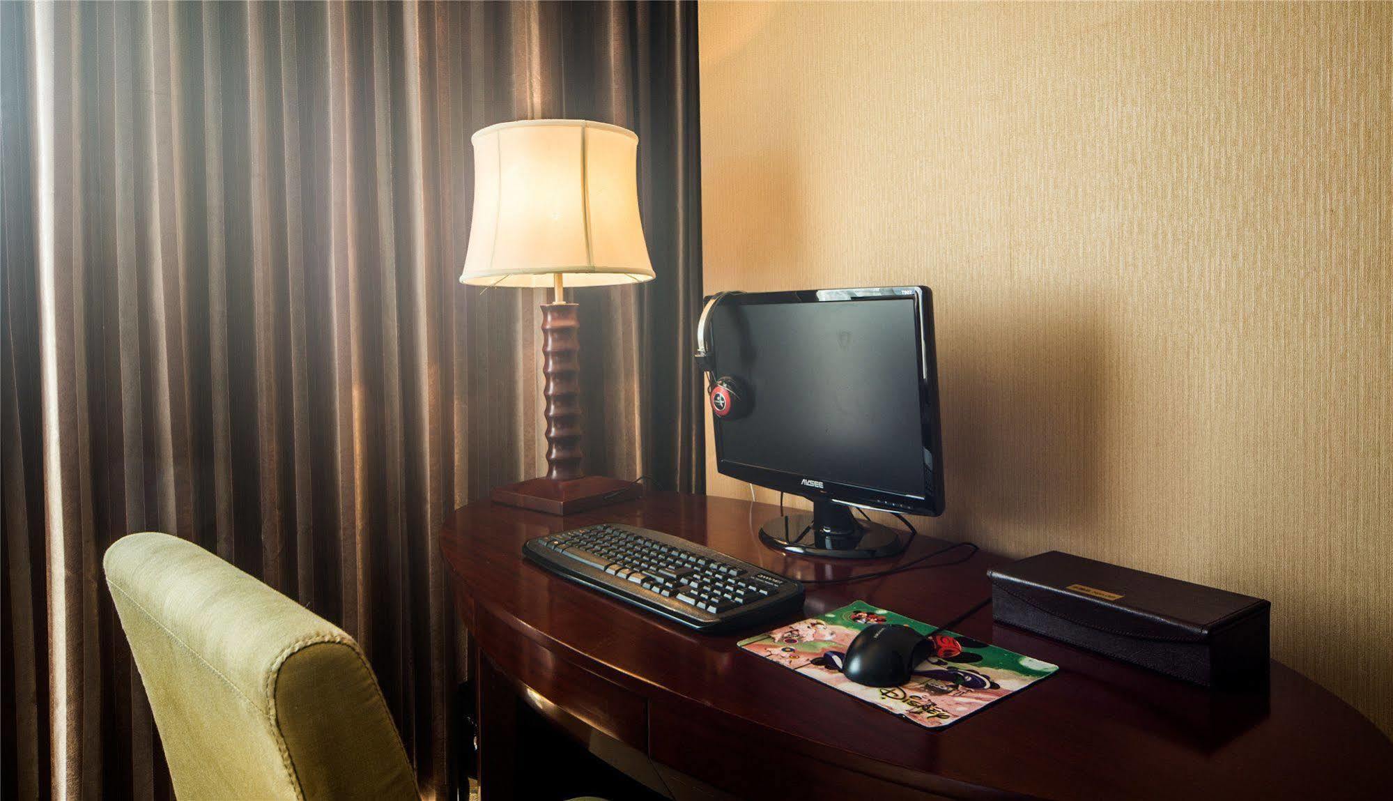 Da Cheng Shan Shui Hotel Жангжиаже Екстериор снимка