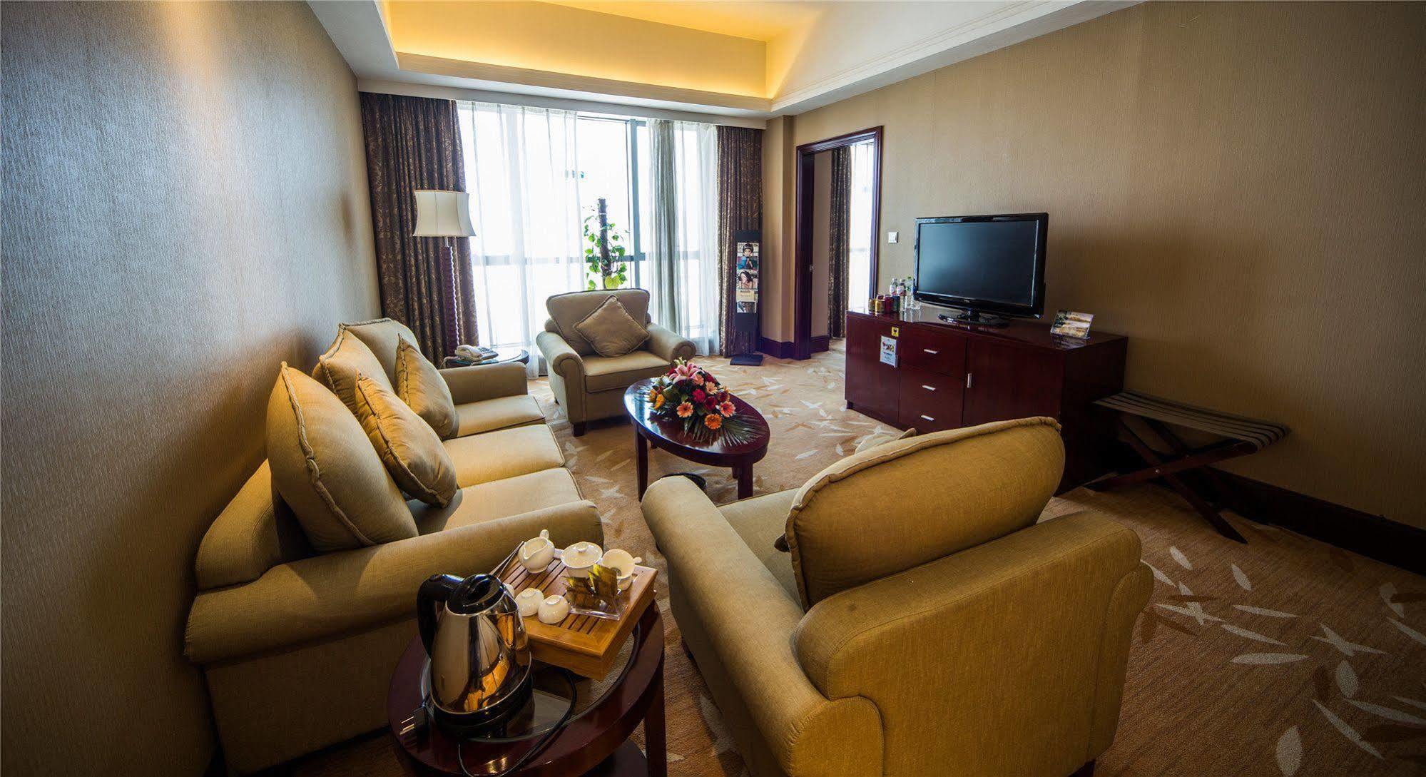 Da Cheng Shan Shui Hotel Жангжиаже Екстериор снимка