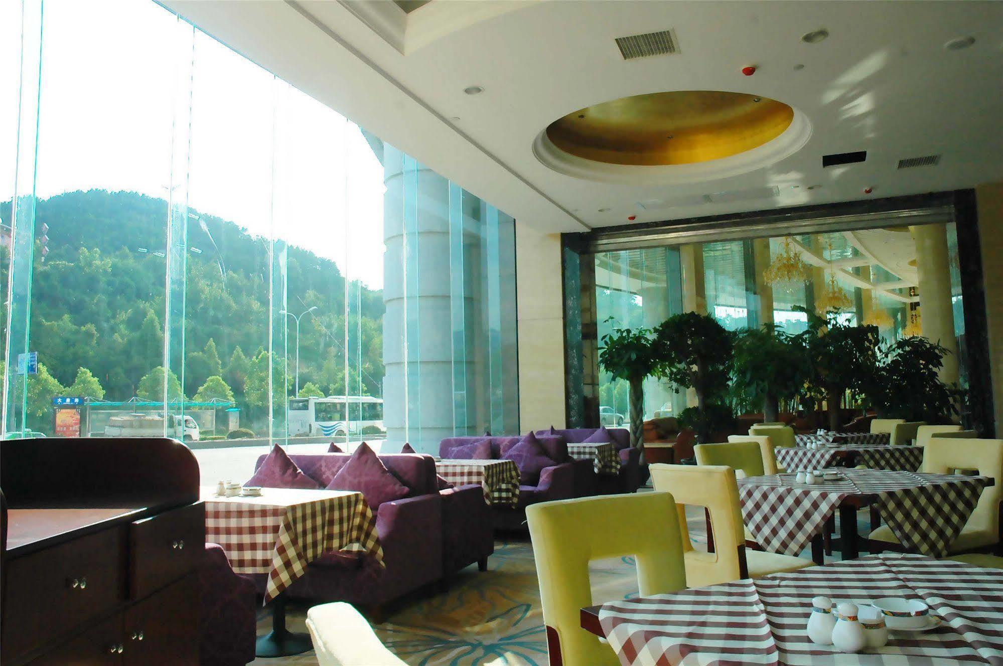 Da Cheng Shan Shui Hotel Жангжиаже Екстериор снимка